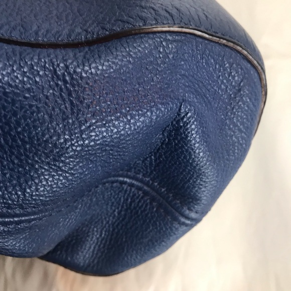 Kate Spade navy blue pebbled leather handbag - Picture 11 of 16